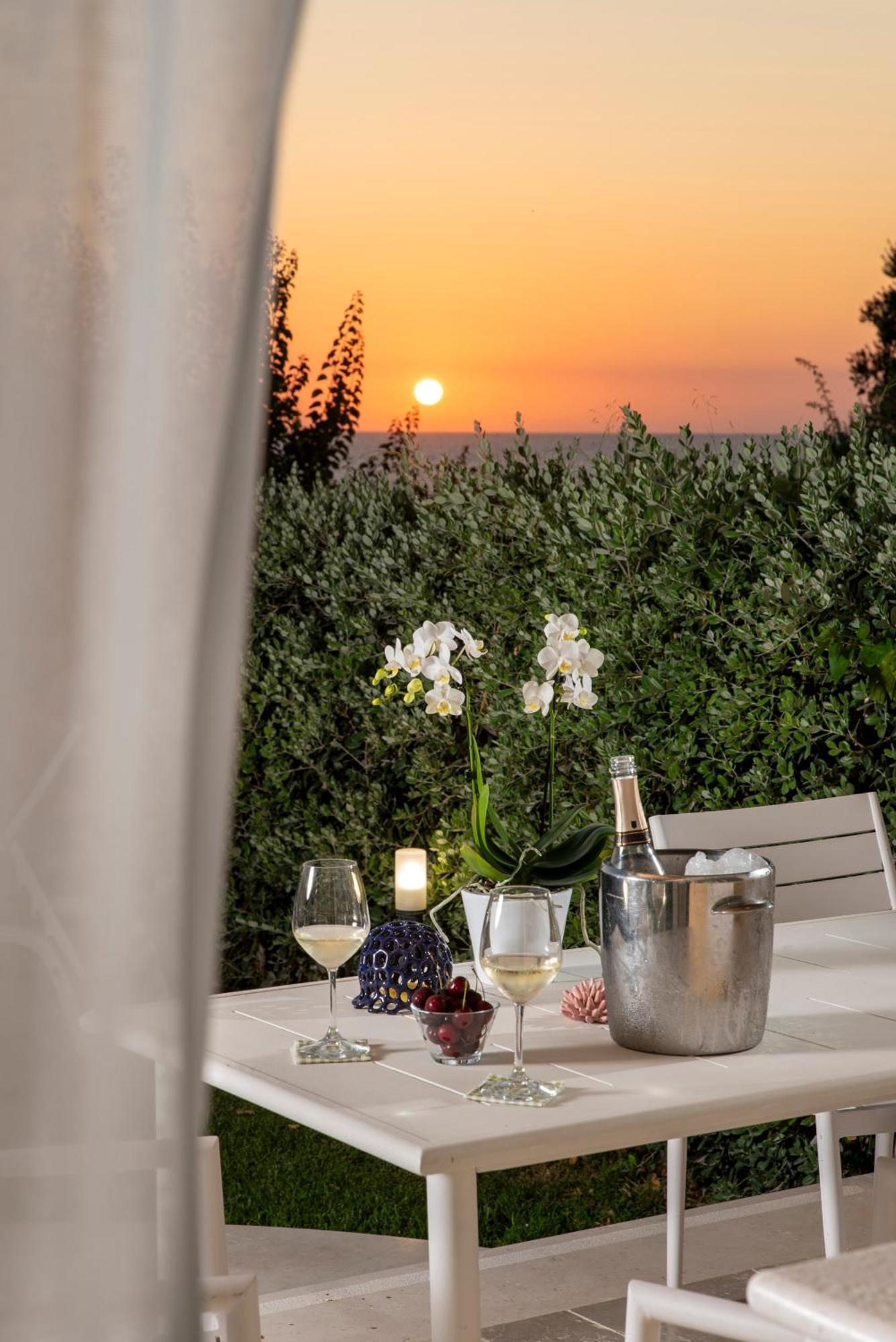 Orablu Executive Villas Forio  Luaran gambar